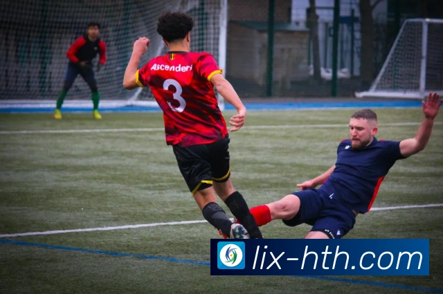 华体会英超赛事精彩纷呈 揭秘赛季中最受关注的球队与球员表现